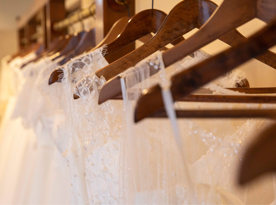 ザ・ドレスカンバス the dress CANVASロゴマークウェディングドレス